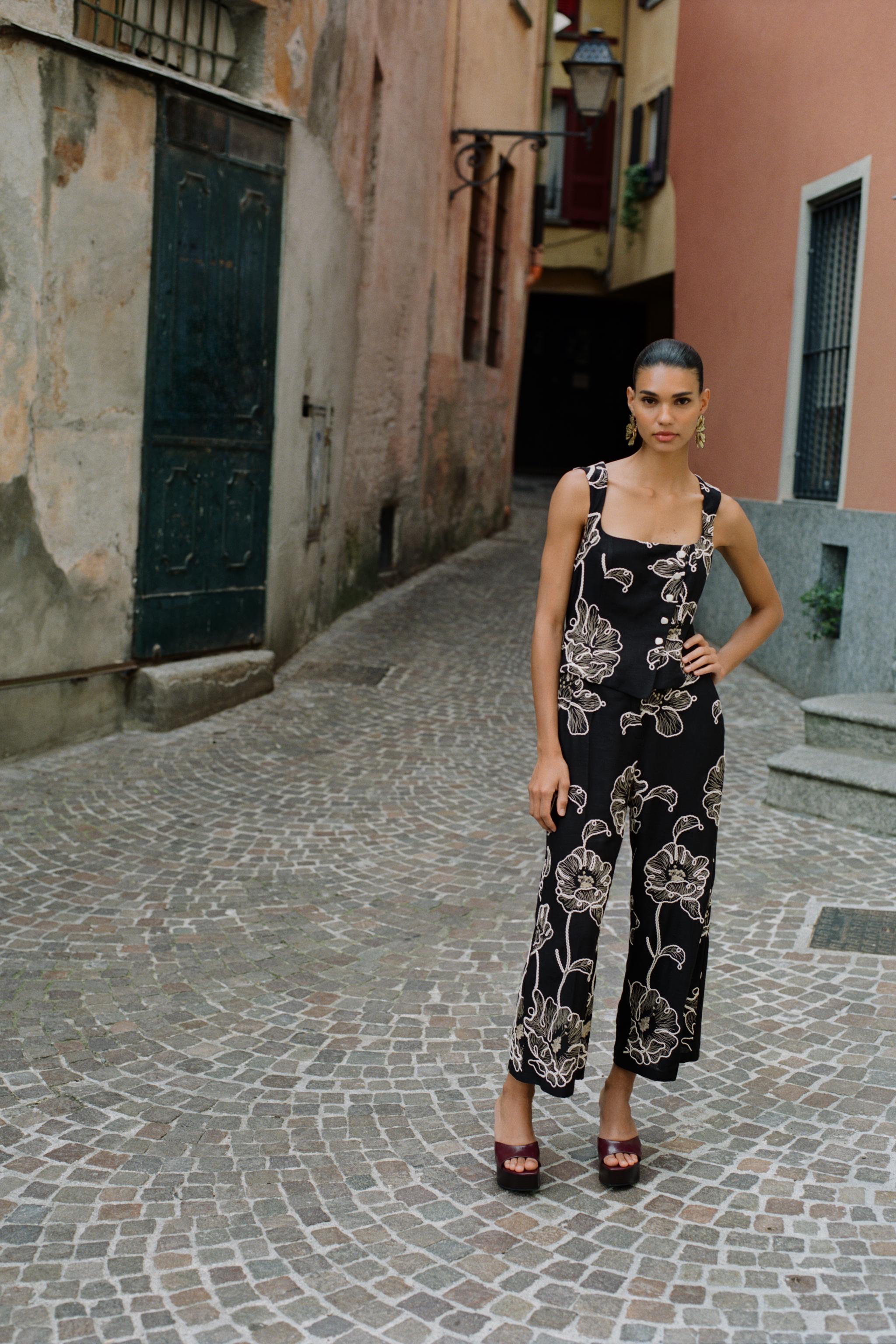 FLORAL EMBROIDERED JUMPSUIT